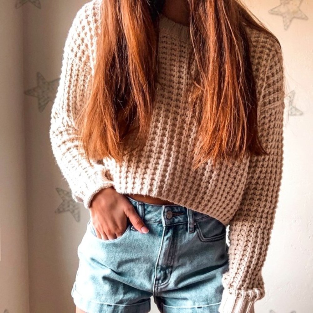 LA Hearts Off White Cropped Sweater Size Small